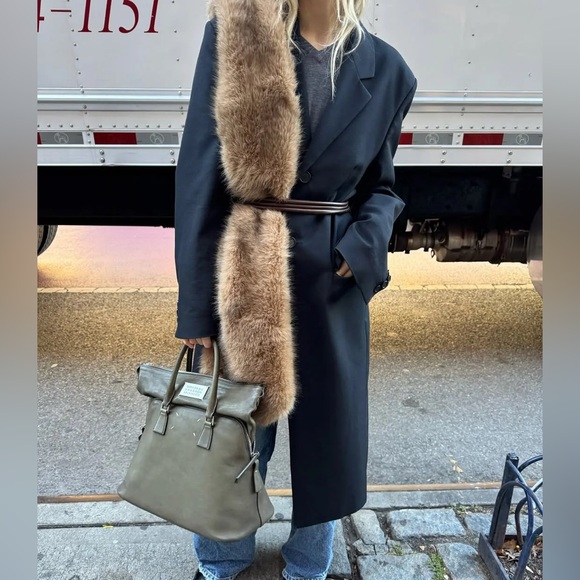 Adrienne Vittadini Black Faux Mink Fur Pull Through Scarf - Picture 10 of 10